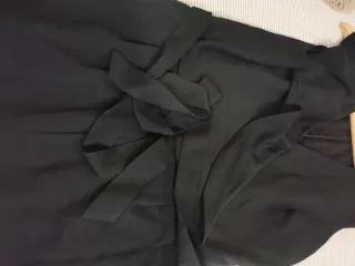 Mono Cortefiel negro sin mangas