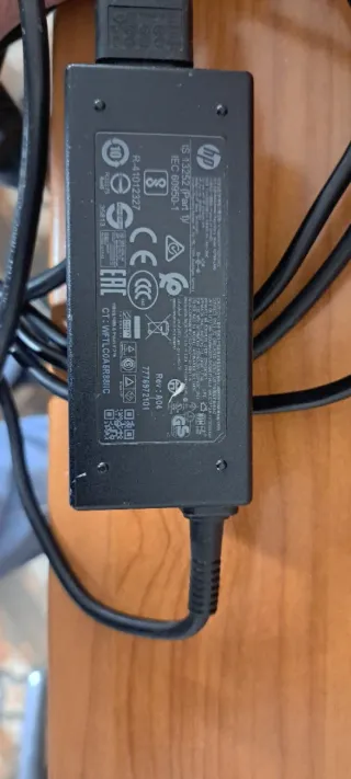 Ordenador HP Negro.  Como nuevo.