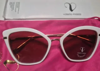 Gafas de sol Valeria Mazza blancas y doradas