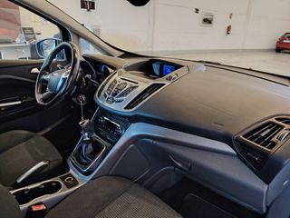 Ford Grand C-MAX 2012