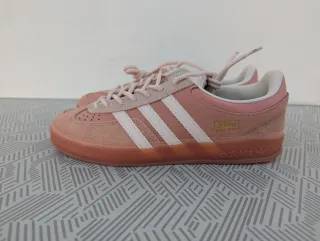 ADIDAS GAZELLE INDOOR x BAD BUNNY T- 45 1/3