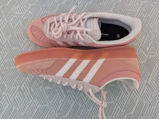 ADIDAS GAZELLE INDOOR x BAD BUNNY T- 45 1/3