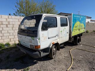 Nissan Cabstar Volquete