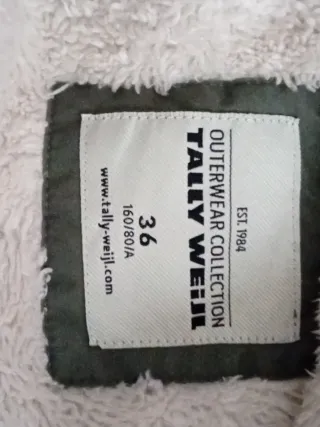 Giubbotto ragazza verde con cappuccio