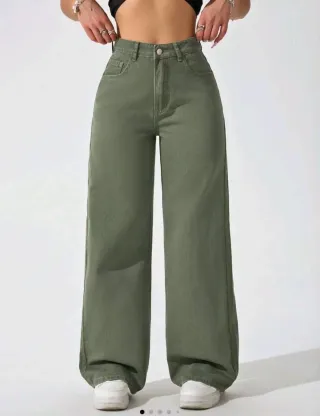 Pantalones anchos verde oliva