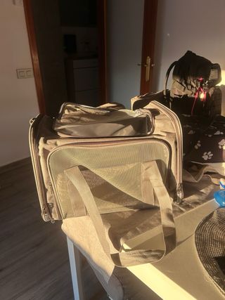 Transportín para mascotas sin usar