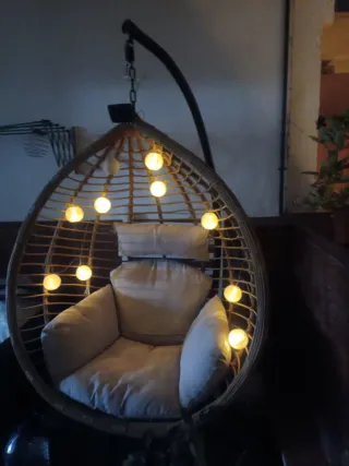 Sillón huevo colgante ratán y tela