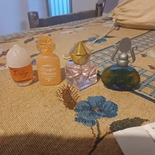 Set 33 pezzi profumi vintage da collezione