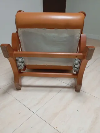 Butacas mecedora moderna cuero y madera