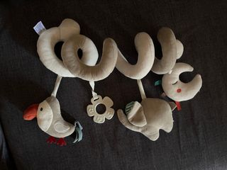 Juguete espiral para silla de bebé