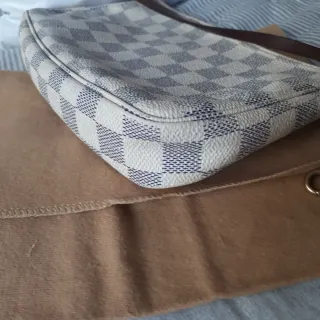 Borsa pochette Louis Vuitton