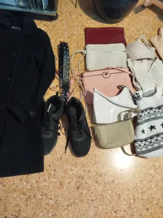 Lote Ropa variada y calzado