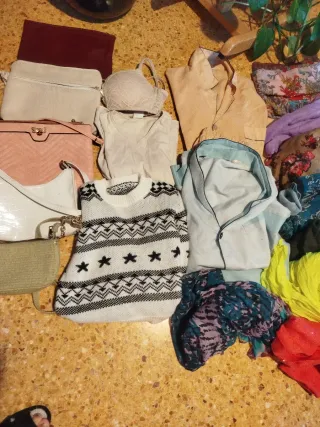 Lote Ropa variada y calzado