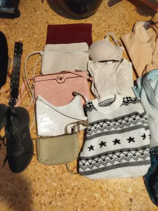 Lote Ropa variada y calzado