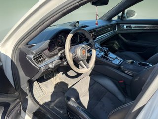 Porsche Panamera GTS Sport Turismo