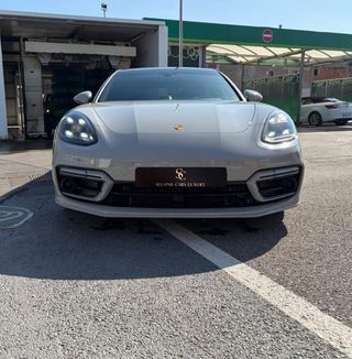 Porsche Panamera GTS Sport Turismo