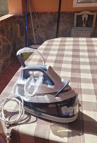 Centro de Planchado Rowenta Easy Steam