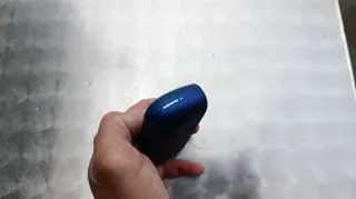 Dispensador de perfume azul