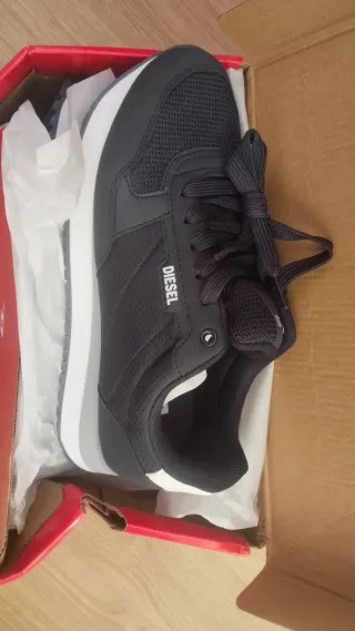 Zapatillas Diesel negras y grises