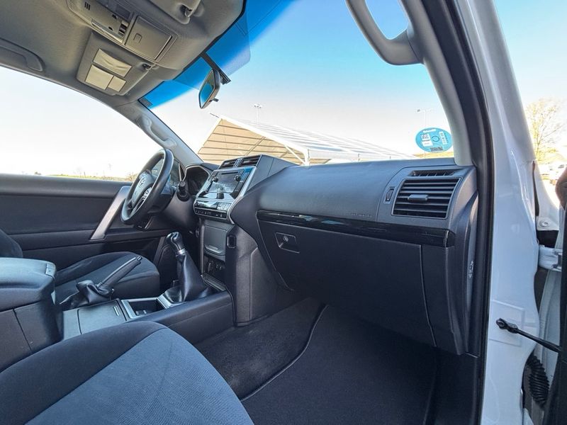Toyota Land Cruiser 2019, foto 14
