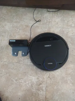 Aspirador Deebot Ozmo 930