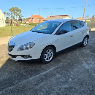 Lancia Delta 2012