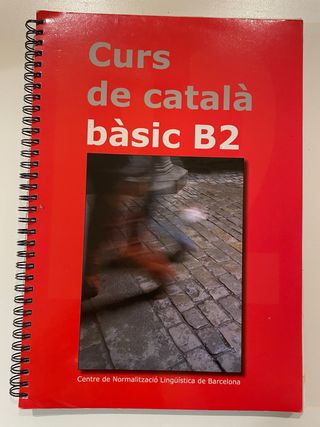 Libro de Curs de català bàsic B2.