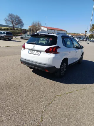 Peugeot 2008 1.2 Gasolina 82cv 2017