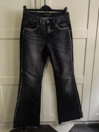 Stradivarius Jeans Tachuelas Talla 36