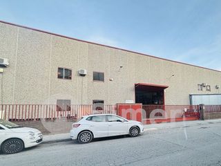 Nave industrial en alquiler en Terra Nostra en Montcada i Reixac