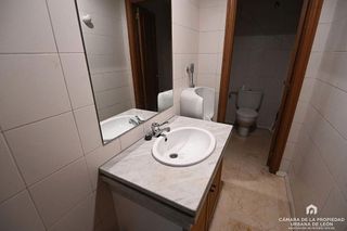 Local comercial en venta en La Chantría - La Lastra en León