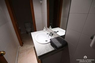 Local comercial en venta en La Chantría - La Lastra en León