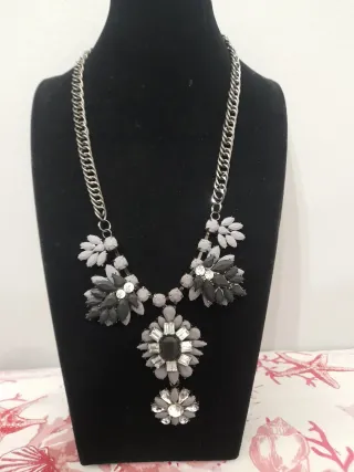 Collana Motivi acciaio e pietre