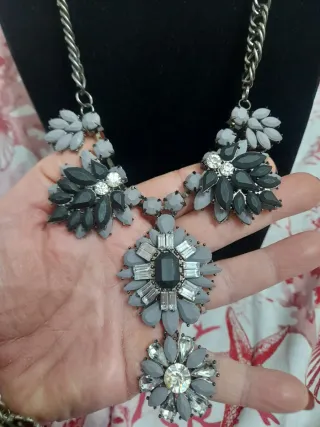 Collana Motivi acciaio e pietre