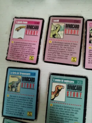 10 carte con dinosauri