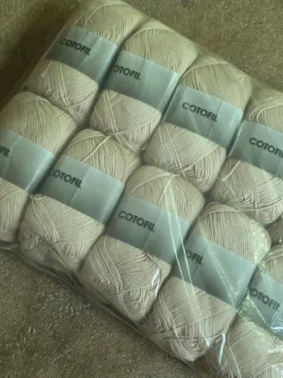 Ovillos Cotofil 100gr,grosor 1.8mm Paq ovillos 25€