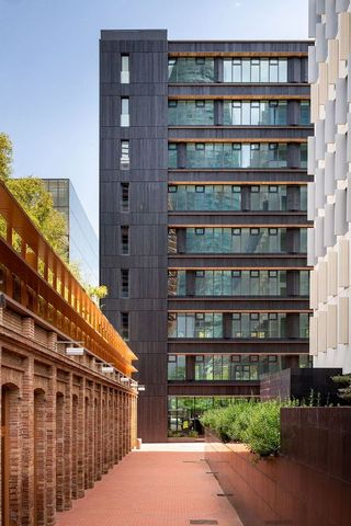 Oficina en alquiler en El Parc i la Llacuna del Poblenou en Barcelona