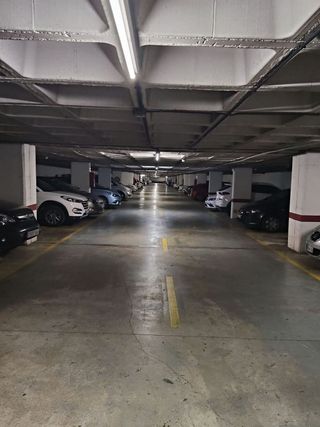 Garaje en venta en Artigas - Llefià en Badalona