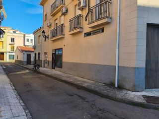 Local comercial en alquiler en Moraleja