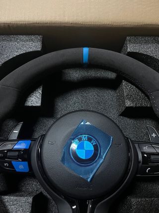 Volante BMW M Performance Alcántara