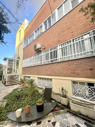 Oficina en alquiler en Bellas Vistas en Madrid