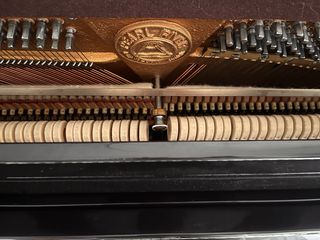 Piano de pared Pearl River MP-004B