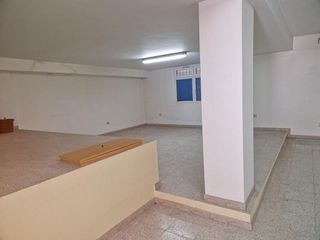 Local comercial en venta en Boiro