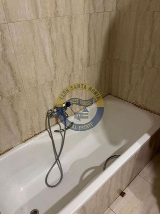 Piso en venta en Casco Antiguo en León