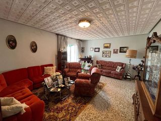 Piso en venta en Linares