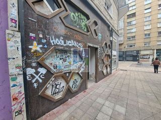 Local comercial en venta en Plaza España - Villa Pilar - Reyes Católicos - Vadillos en Burgos