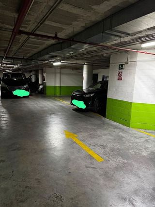 Garaje en venta en Nueva Andalucía centro en Marbella