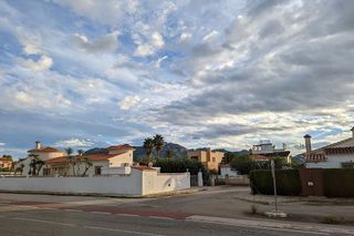 Terreno en venta en Les Marines/Las Marinas en Dénia
