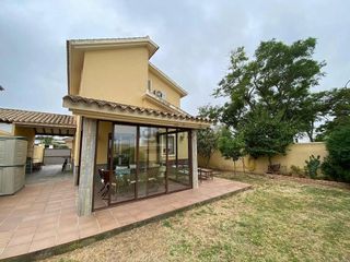 Chalet en venta en Núcleo Urbano en Chiclana de la Frontera