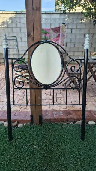 Cabecero forja y madera